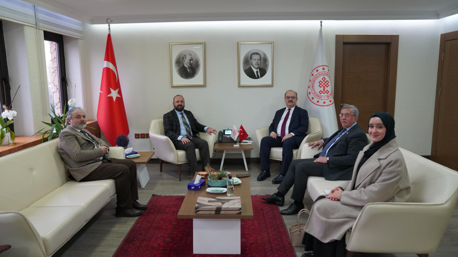 Kültür Bakan Yardımcımız Serdar Çam makamında ziyaret.